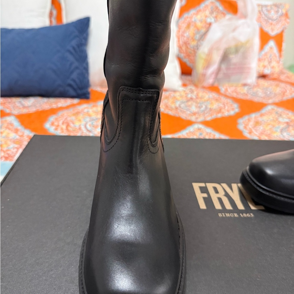 Frye Kate Pull On Boot “Wide Calf” - Picture 6 of 15
